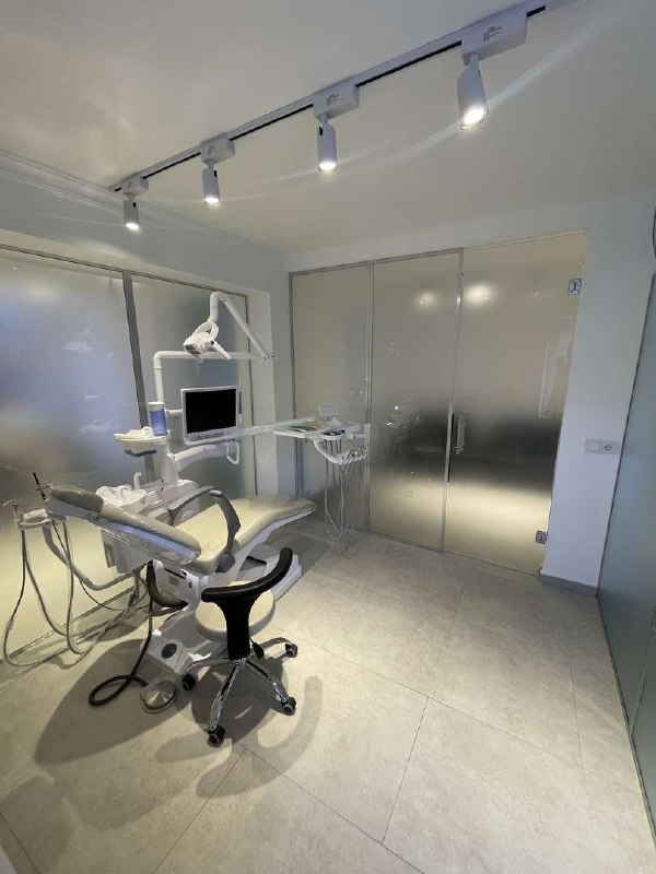 Rezident Clinic - стоматология