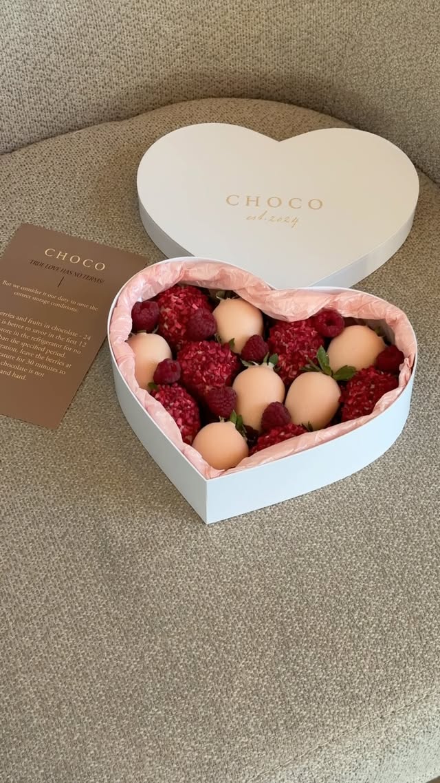 Choco Batumi - клубника в шоколаде